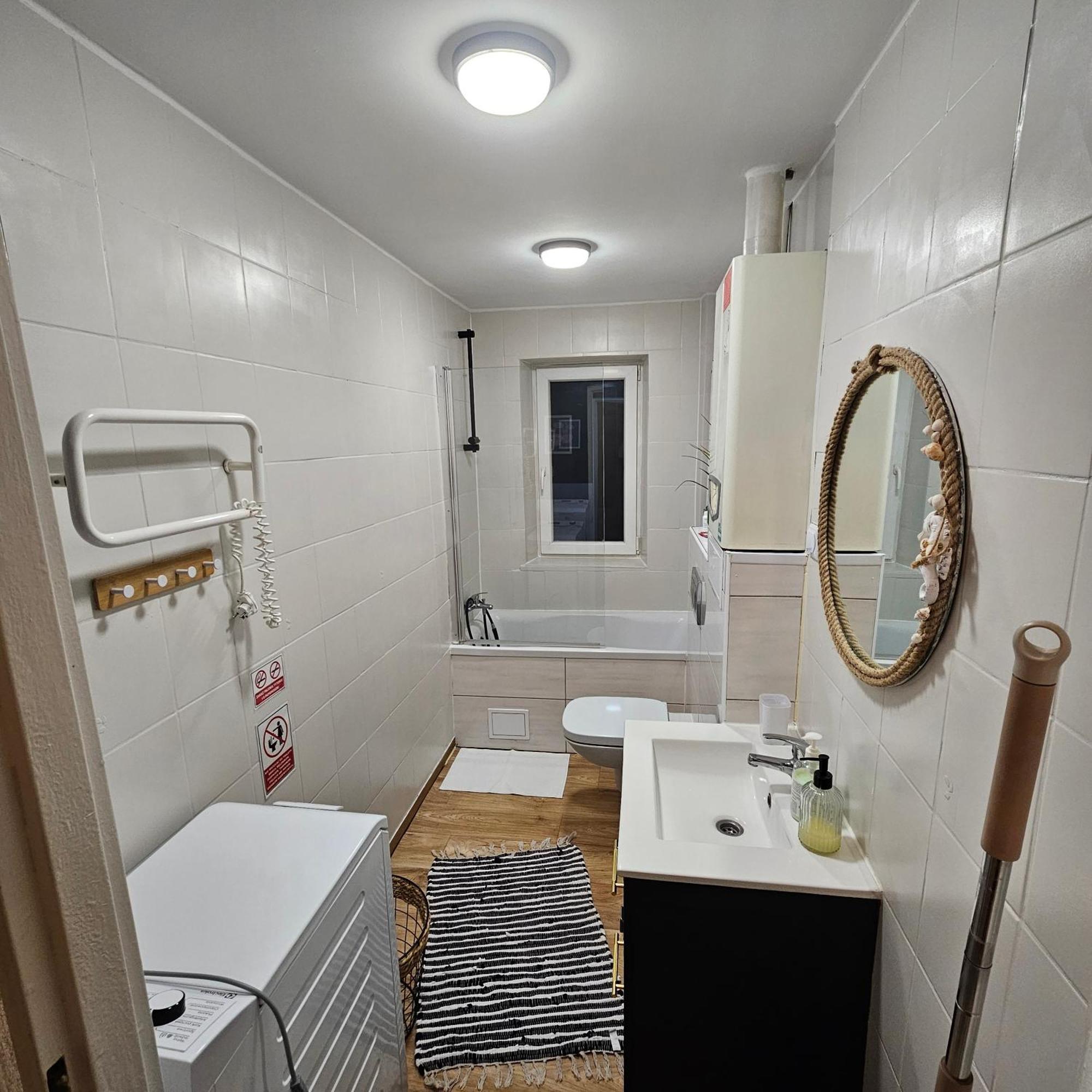 Apartament "Przy Jeziorku" Kętrzyn Buitenkant foto